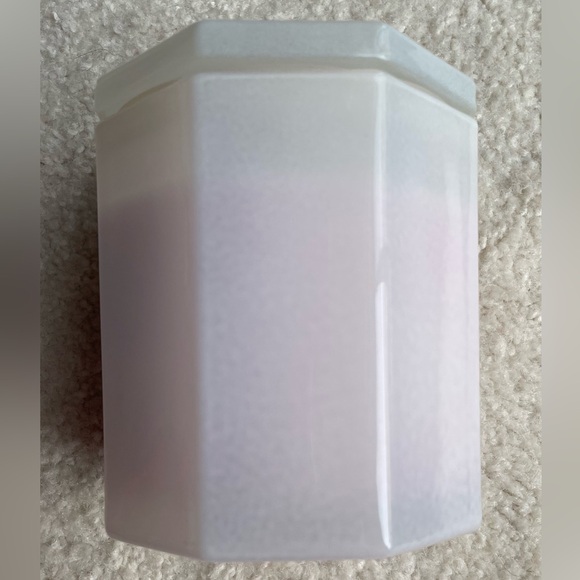 Scentworx By Harry Slatkin Blushing Bossoms Candle 3 Wick Peony Vanilla 14.5oz - Picture 3 of 7